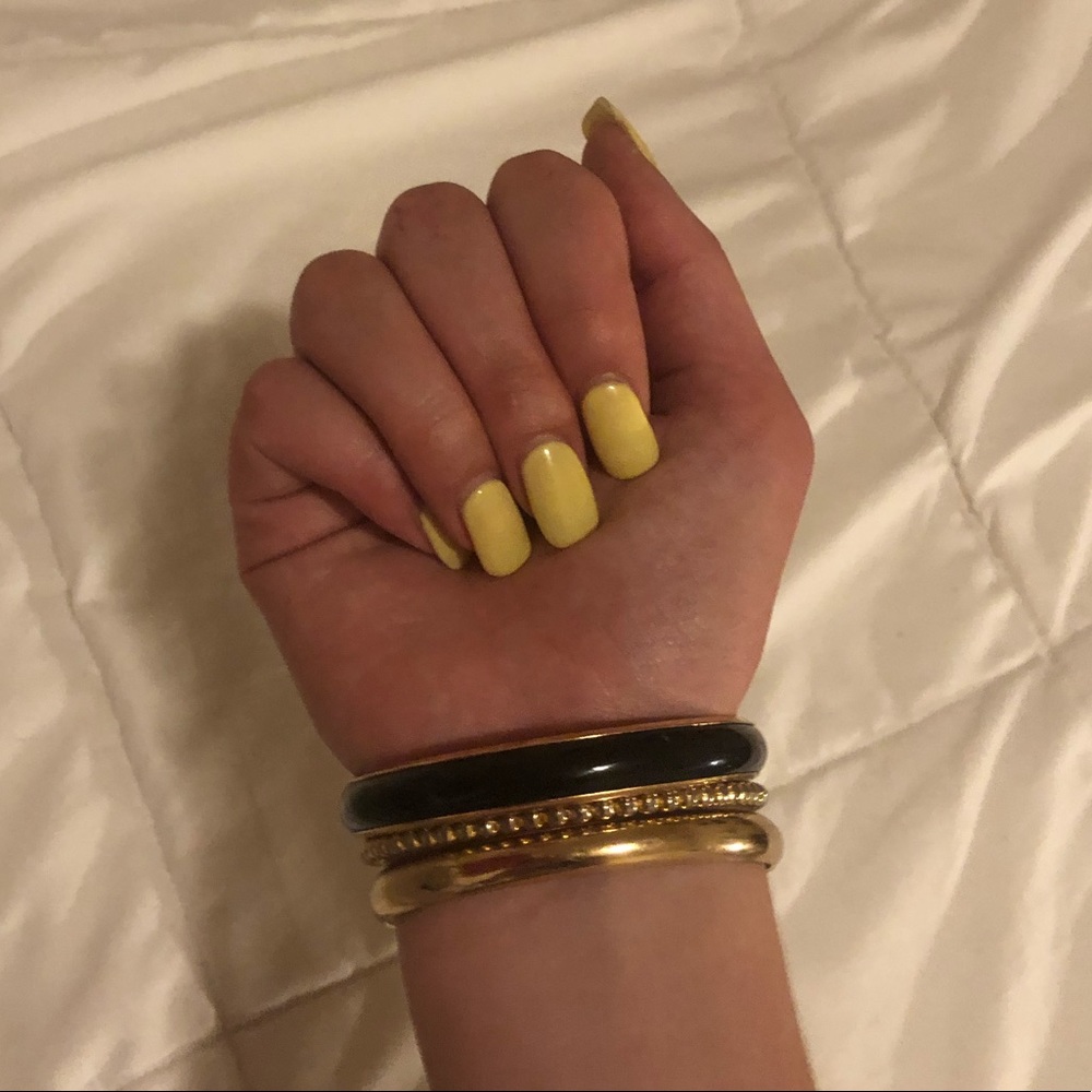 VINTAGE 1980’s set of bangles